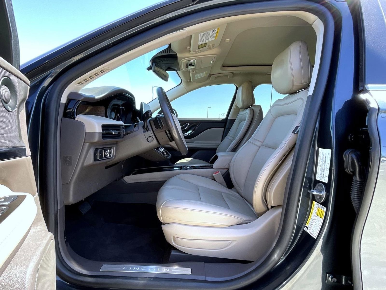 Used 2020 Lincoln Corsair Reserve w/ Elements Package AWD/4WD image 10