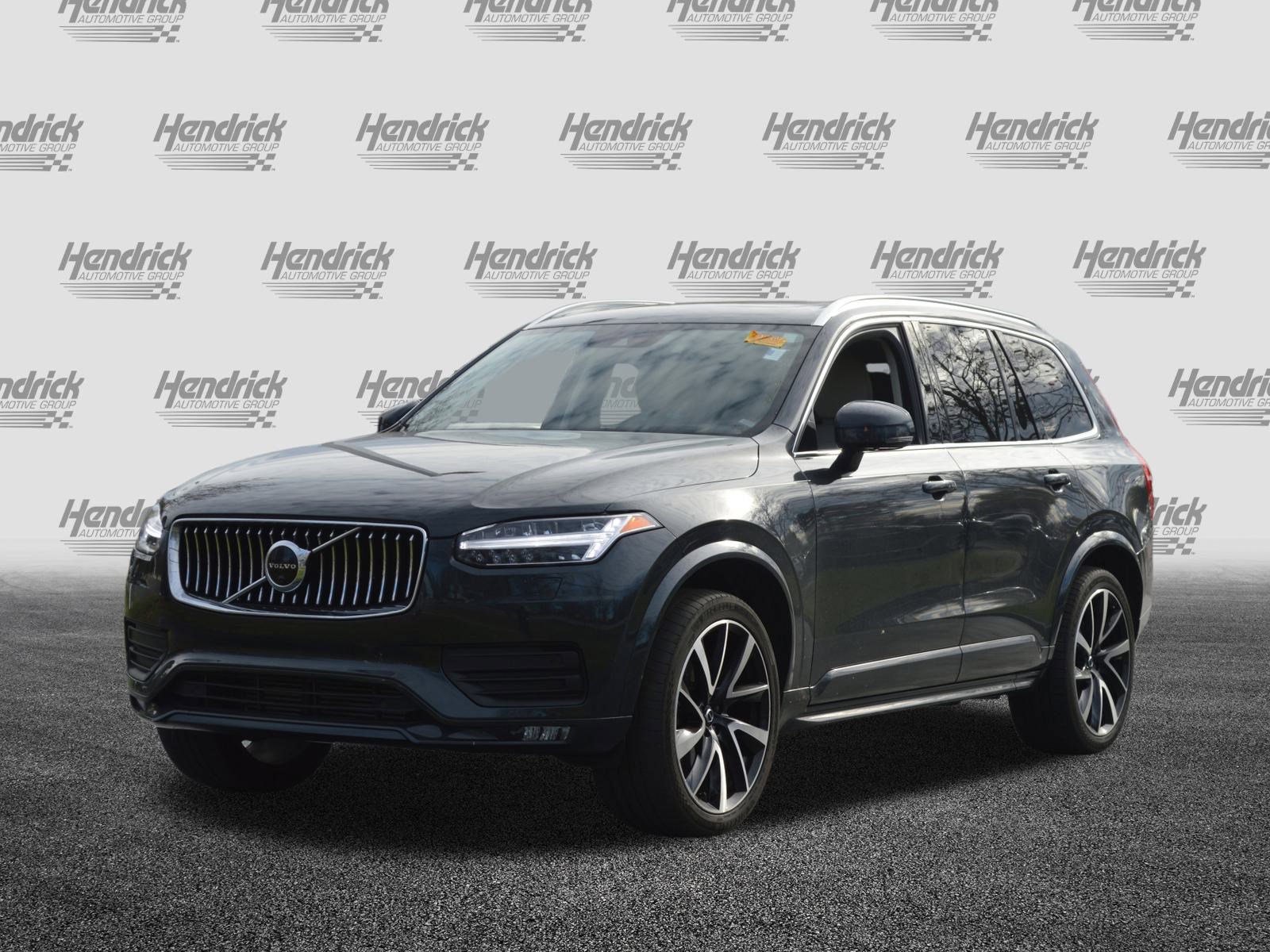 Used 2022 Volvo XC90 T6 Momentum w/ Advanced Package image 7