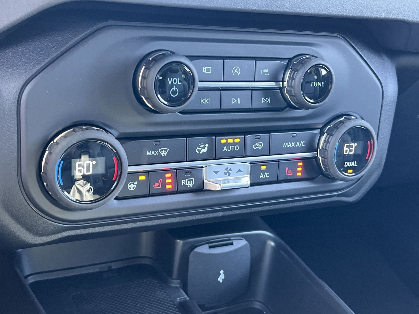 New 2026 Ford Bronco Outer Banks AWD/4WD image 21