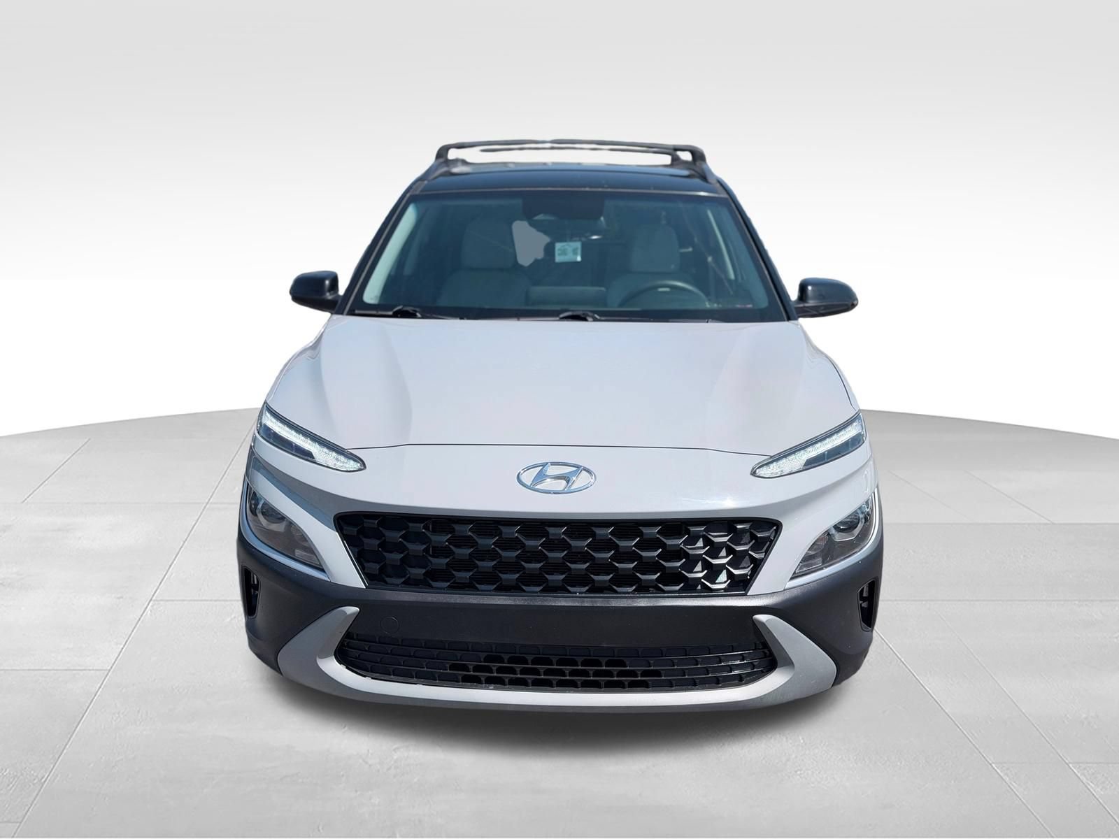 Used 2022 Hyundai Kona SEL AWD/4WD image 2