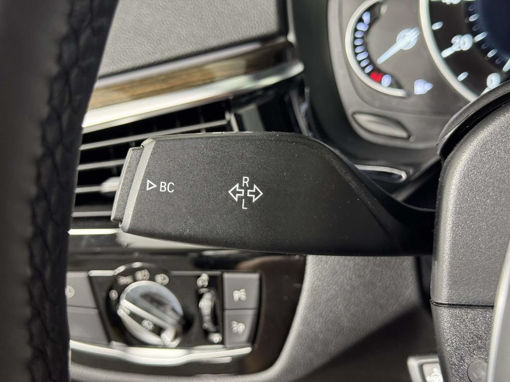 Used 2019 BMW 540i xDrive w/ M Sport Package AWD/4WD image 21