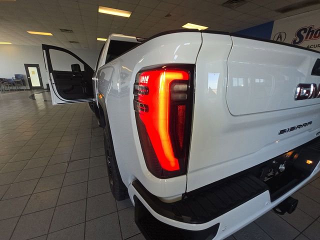Used 2024 GMC Sierra 2500 AT4 w/ AT4 Premium Plus Package AWD/4WD image 29