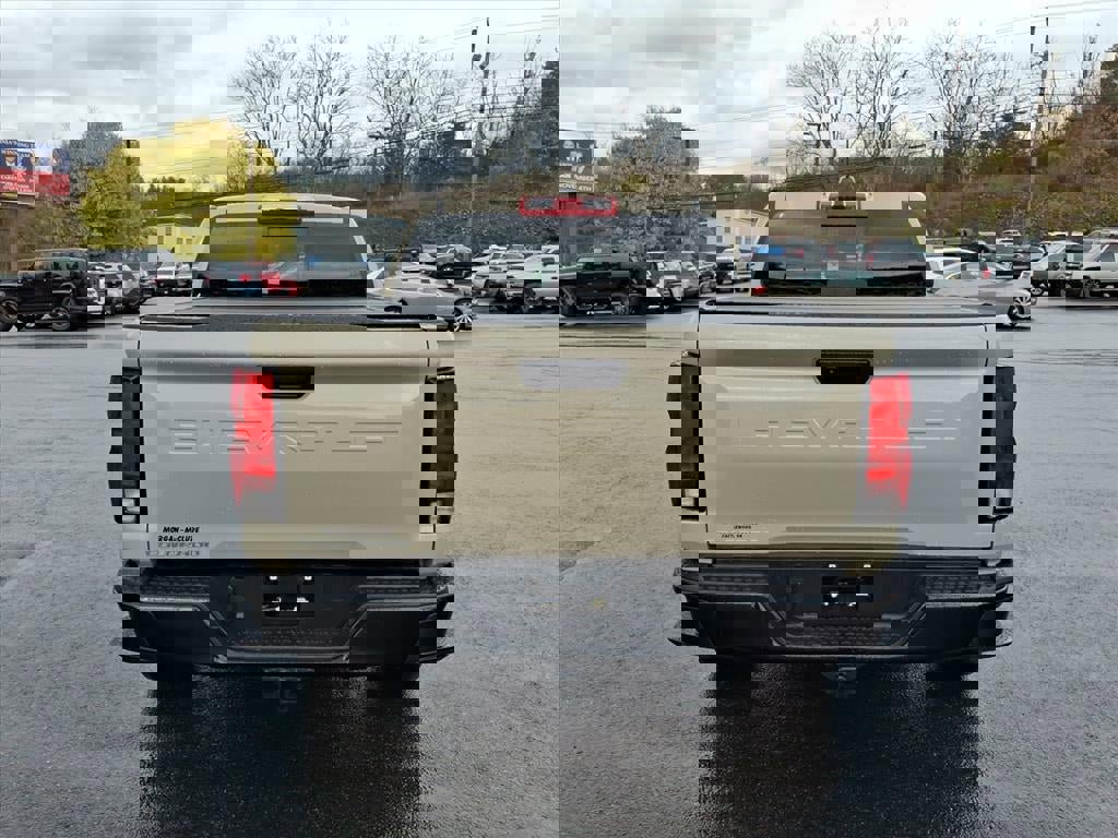 Used 2024 Chevrolet Colorado Trail Boss w/ Advanced Trailering Package image 6