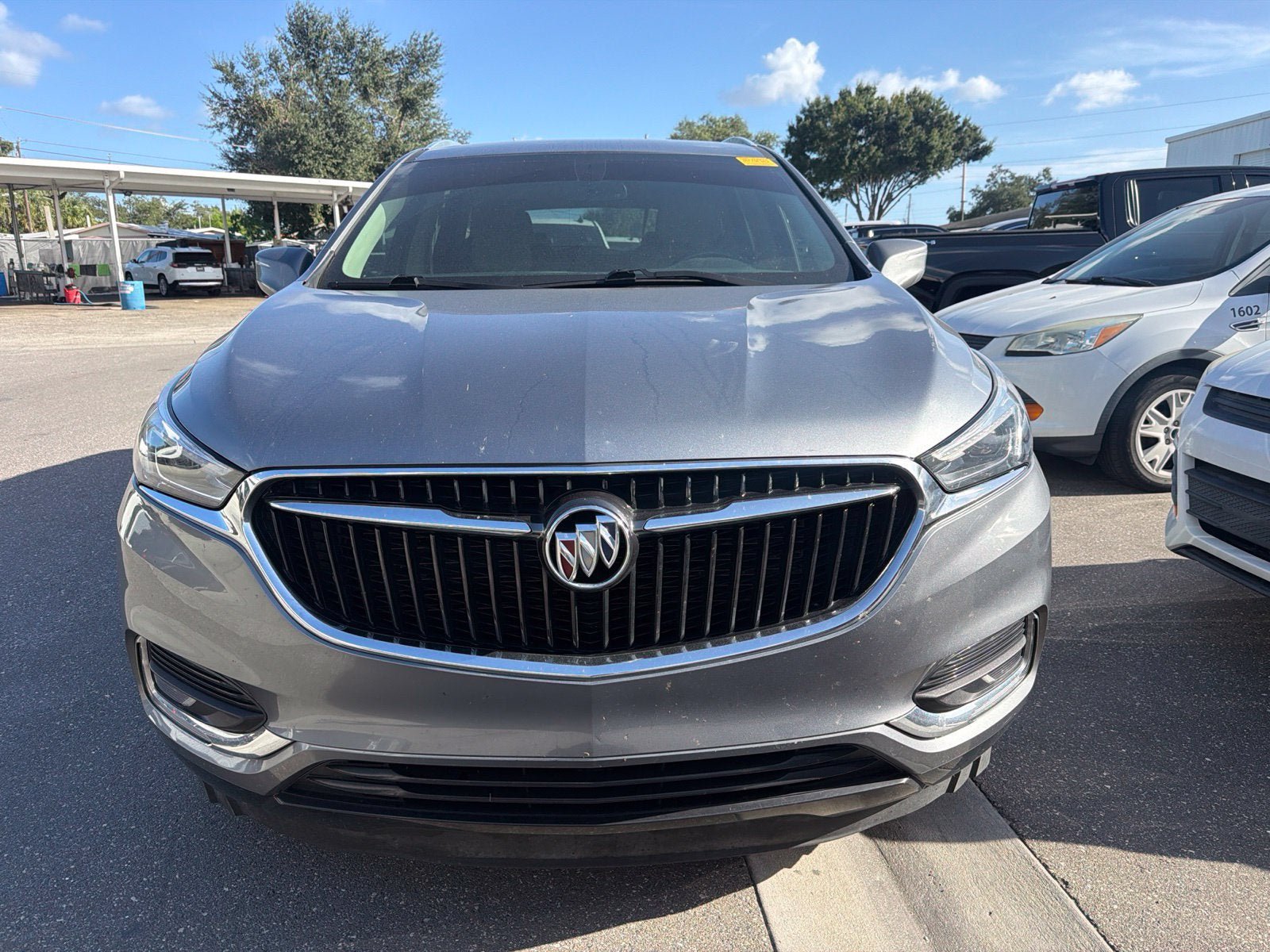 Used 2019 Buick Enclave Essence FWD image 2