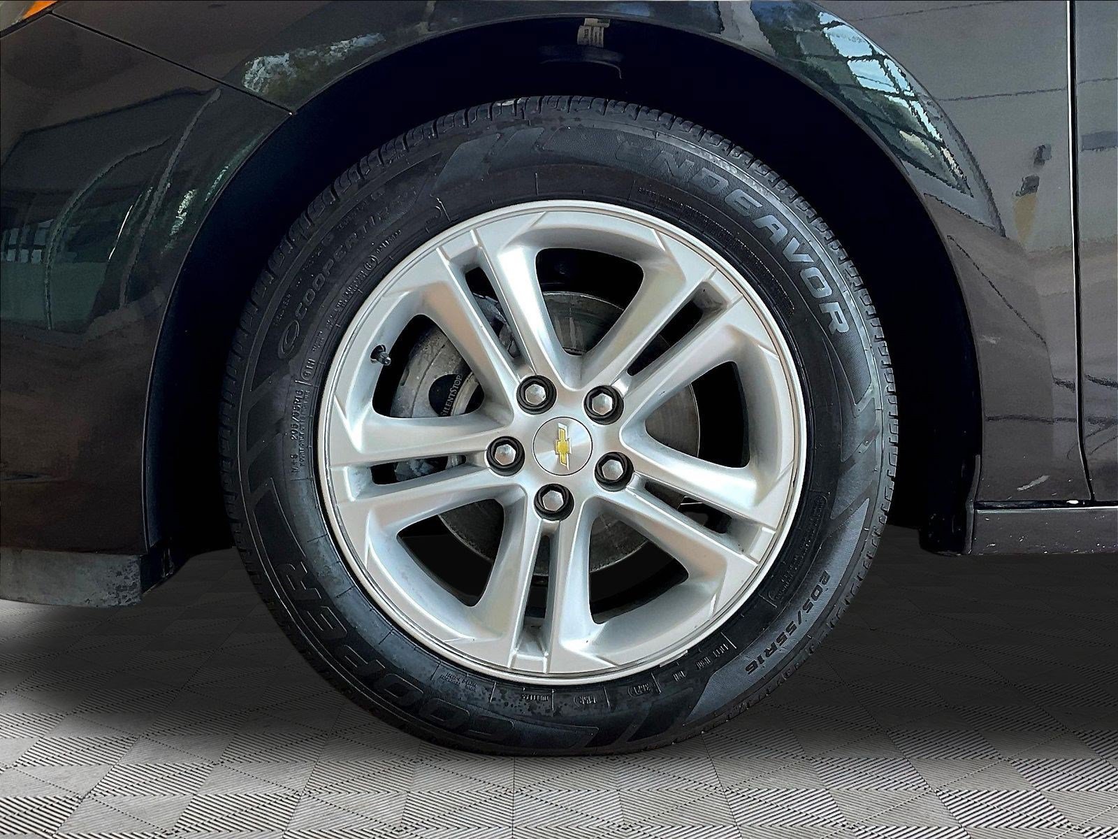Used 2018 Chevrolet Cruze LT FWD image 31