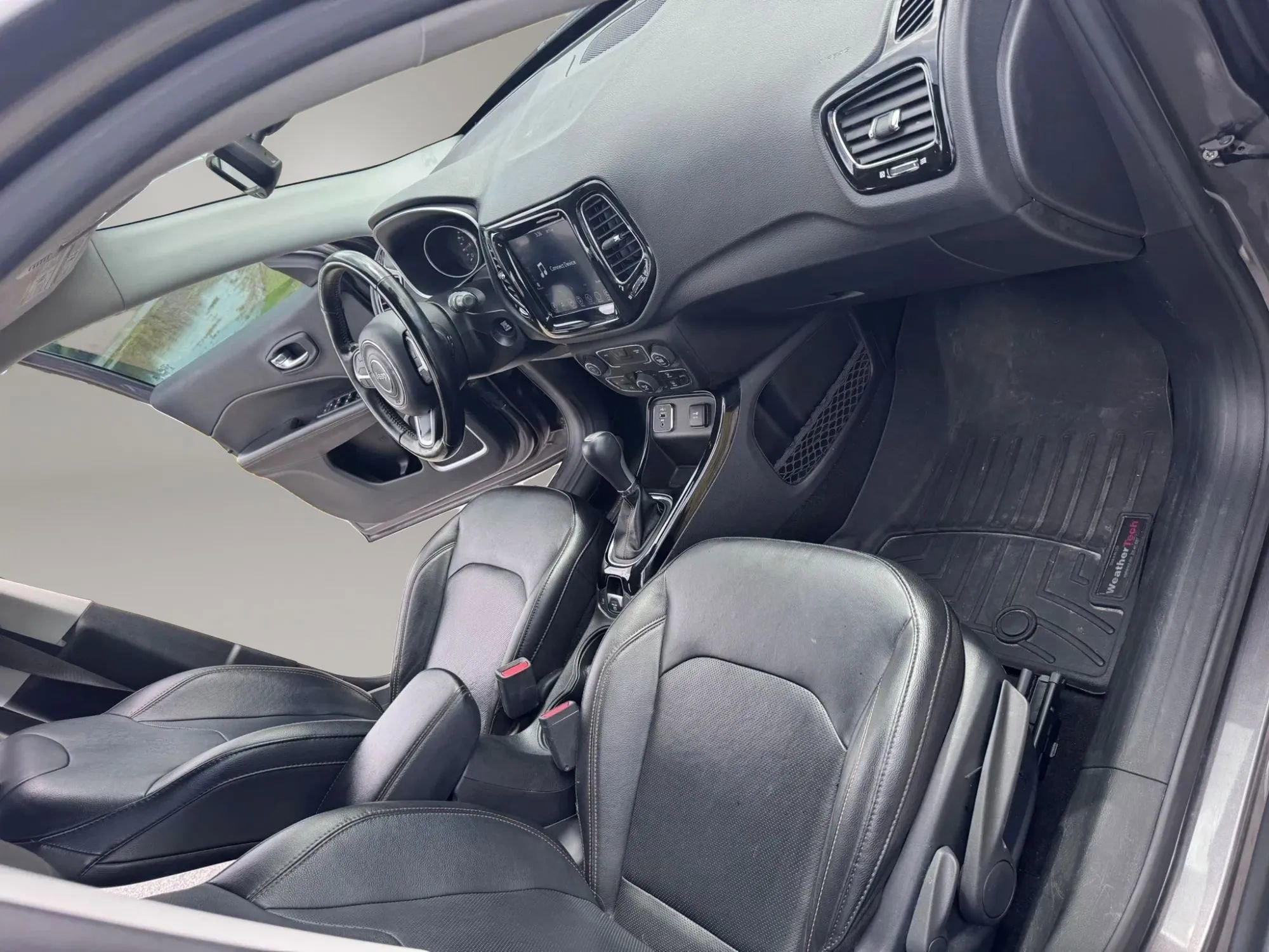 Used 2020 Jeep Compass Limited FWD image 10