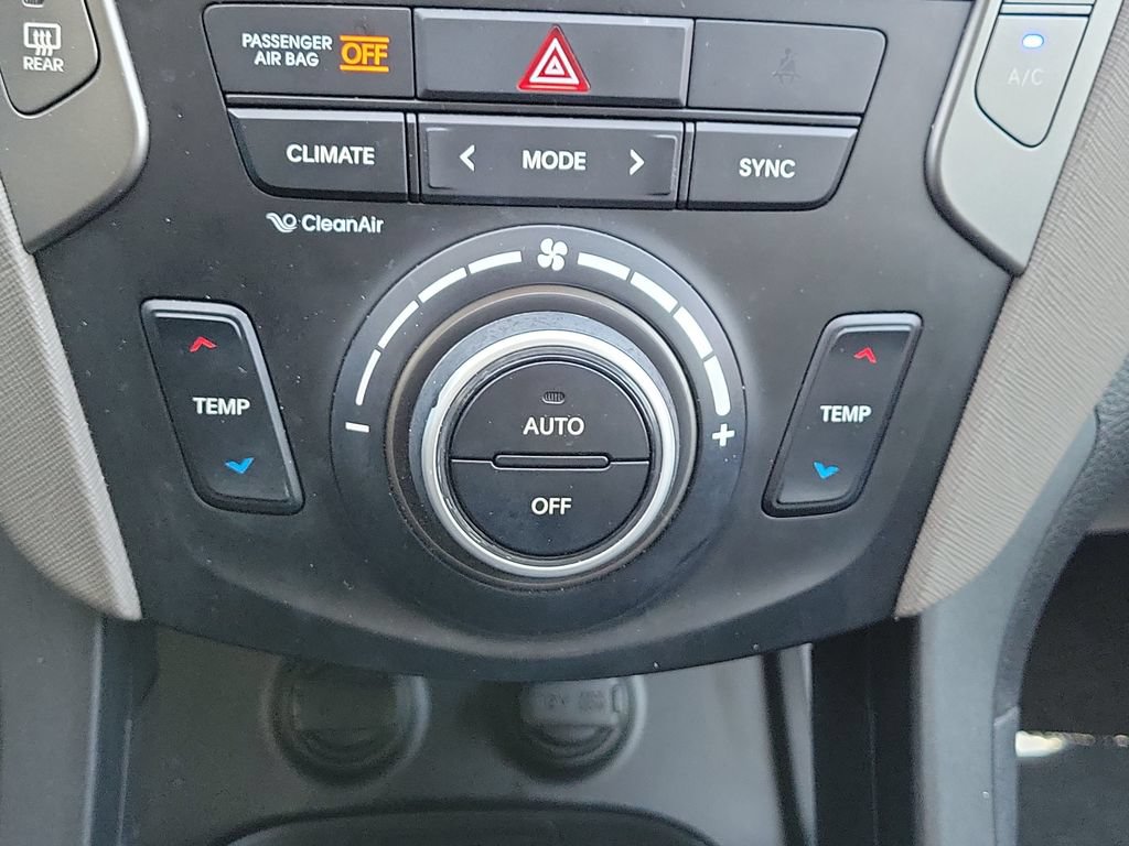 Used 2017 Hyundai Santa Fe Sport FWD image 21
