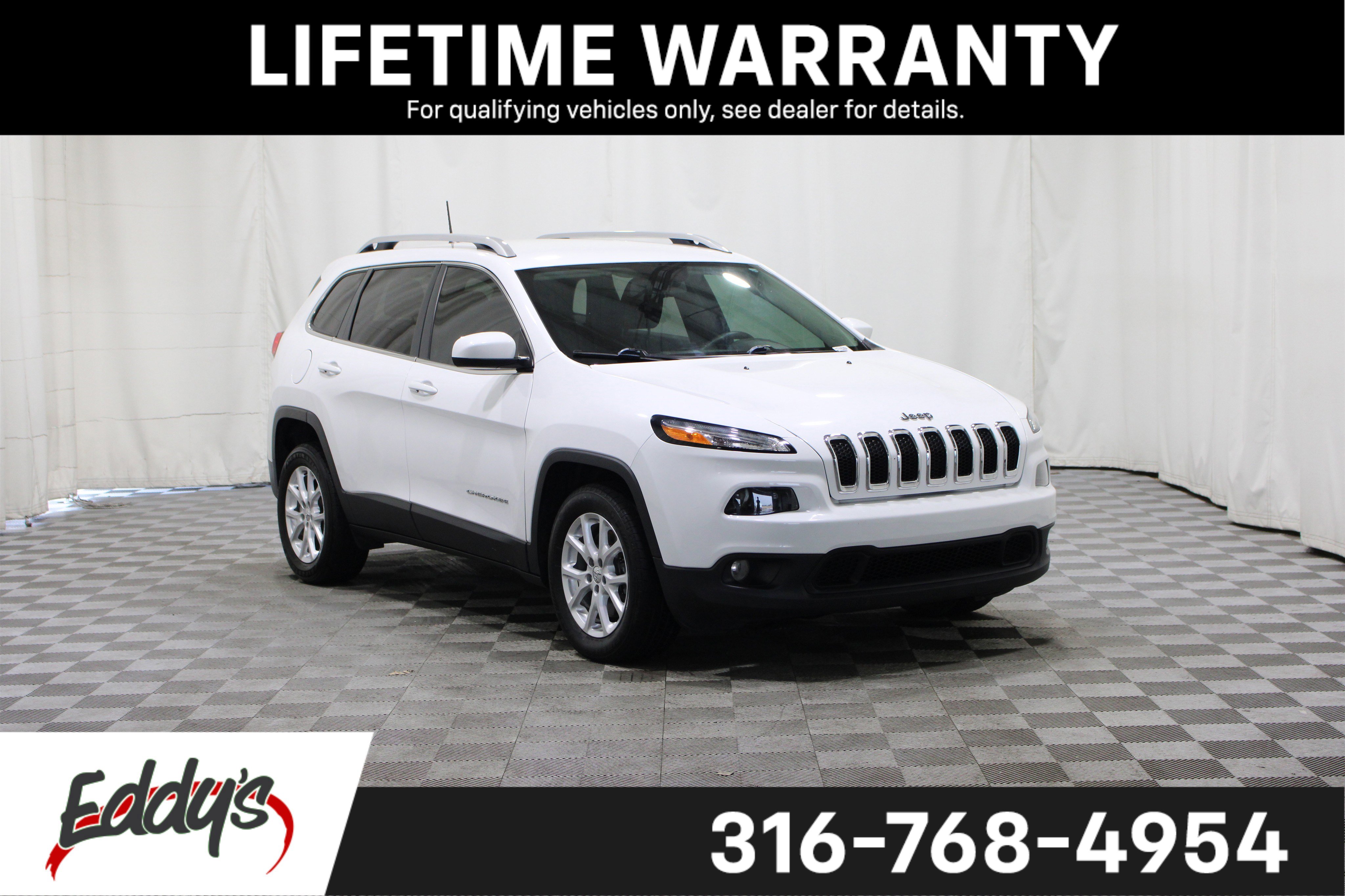 Used 2018 Jeep Cherokee Latitude FWD image 1