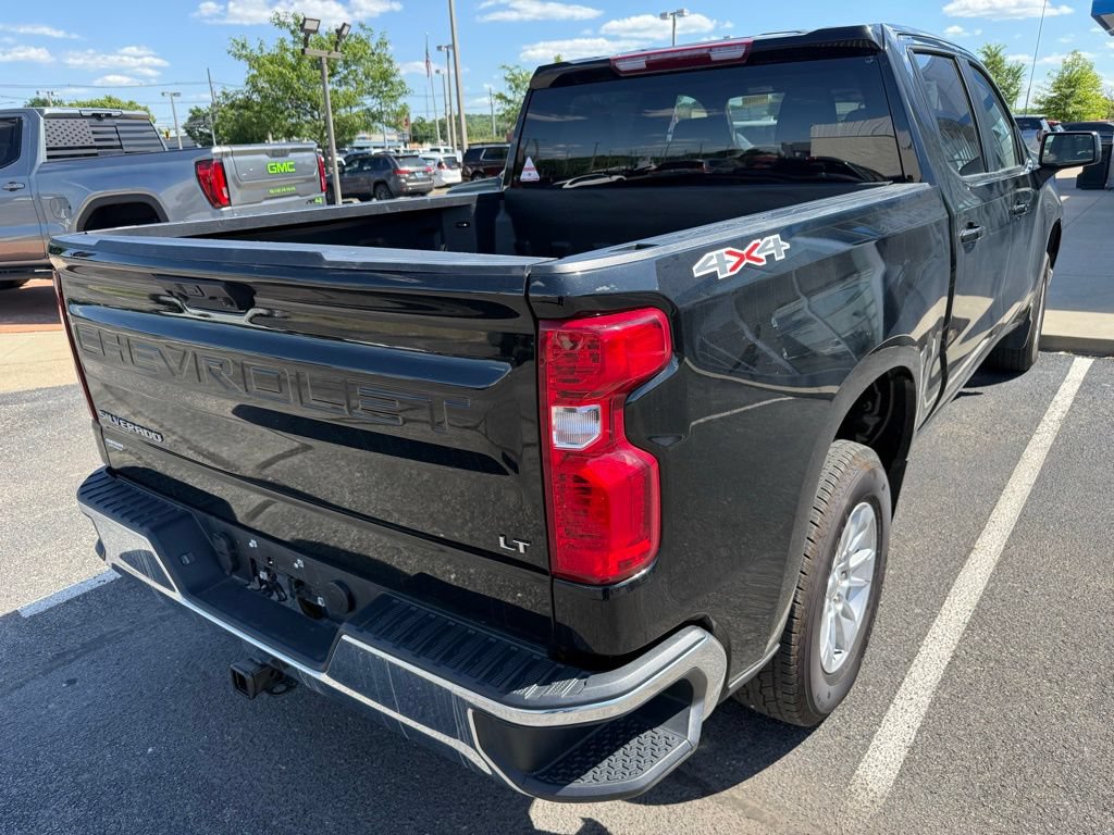 Used 2025 Chevrolet Silverado 1500 LT AWD/4WD image 5