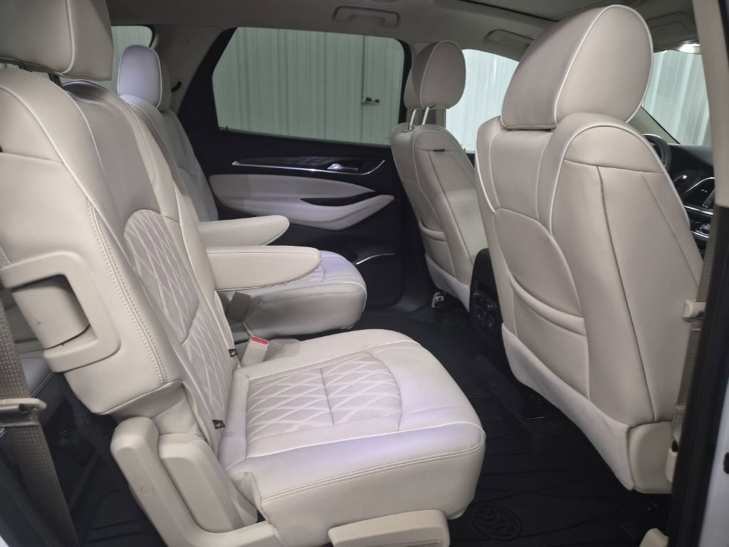 Used 2024 Buick Enclave Avenir w/ Avenir Technology Package image 26