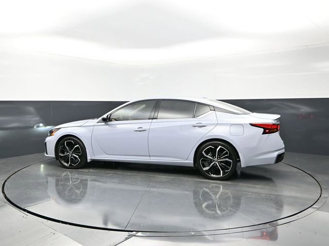 Used 2023 Nissan Altima 2.5 SR w/ SR Premium Package FWD image 6