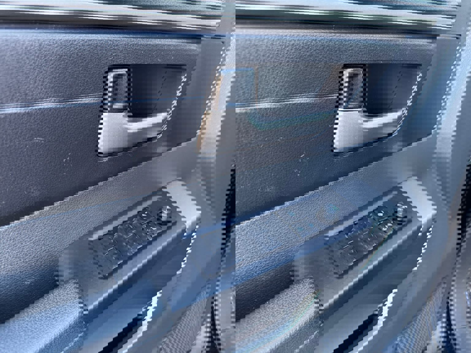 Used 2024 Toyota Tundra SR5 w/ SR5 Convenience Package AWD/4WD image 11