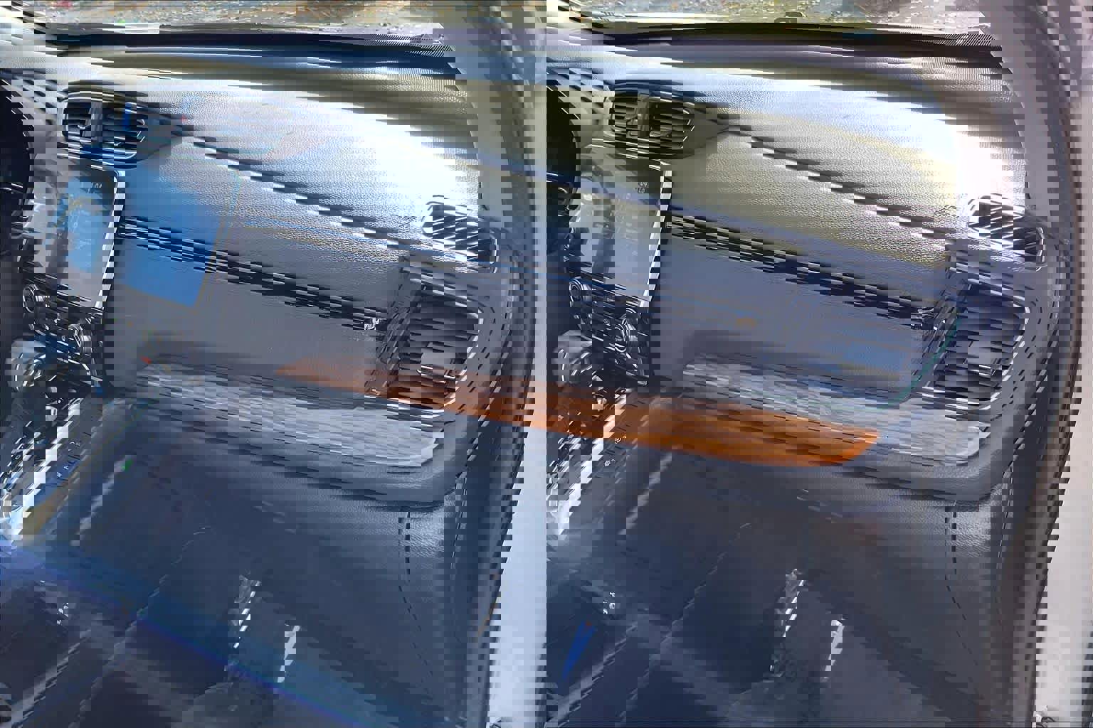 Used 2022 Honda CR-V EX-L image 17