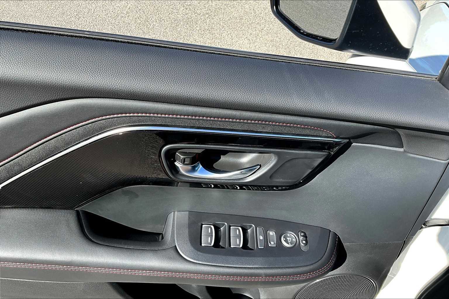 Certified 2025 Acura ADX A-Spec AWD/4WD image 10