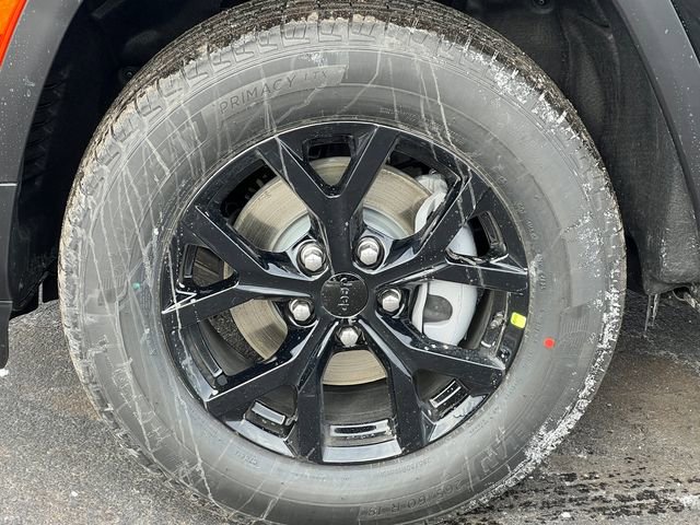 New 2026 Jeep Grand Cherokee Altitude image 6