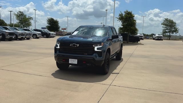 Used 2024 Chevrolet Silverado 1500 LT Trail Boss w/ Convenience Package II AWD/4WD image 4