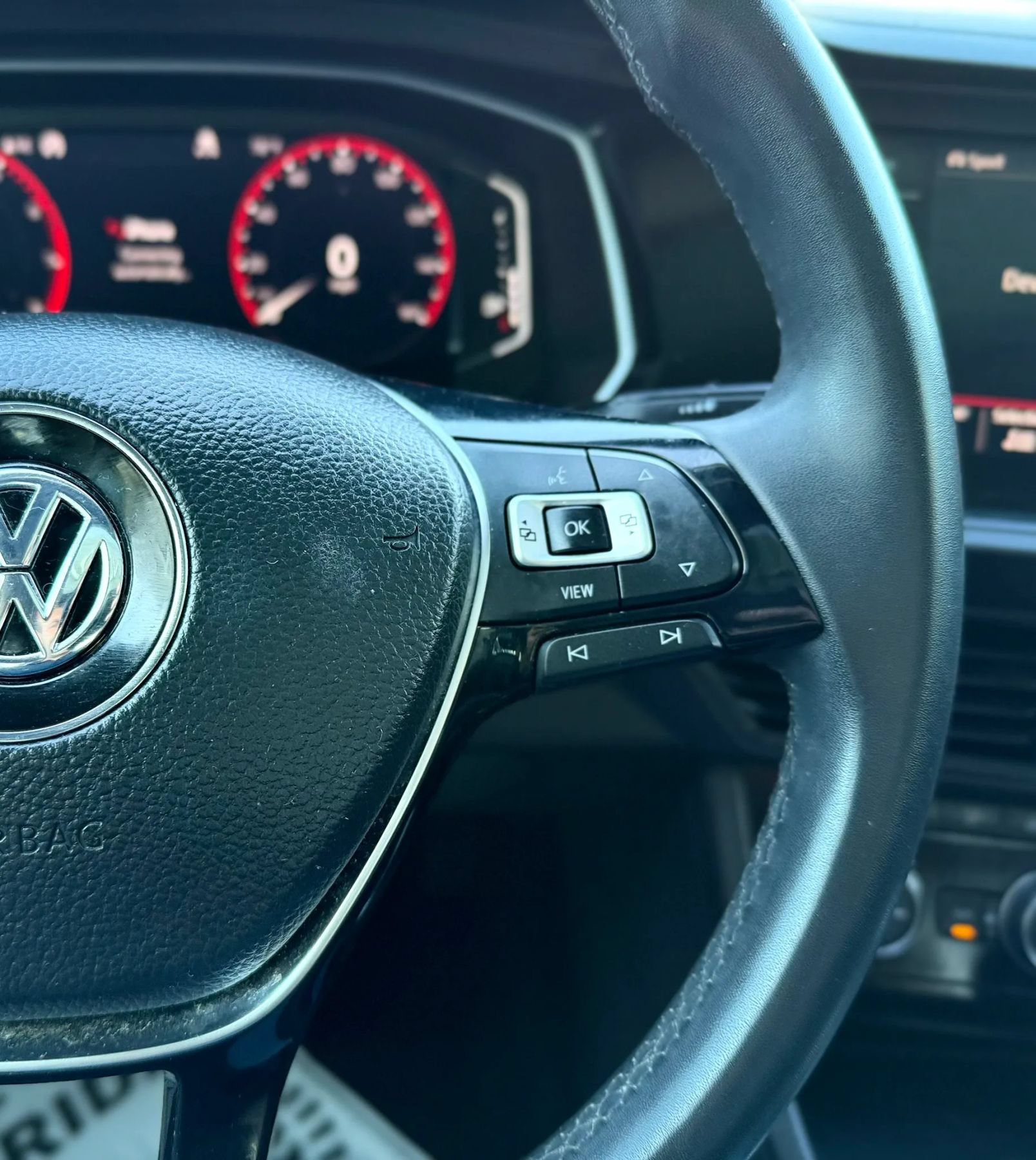 Used 2020 Volkswagen Jetta SEL Premium FWD image 15