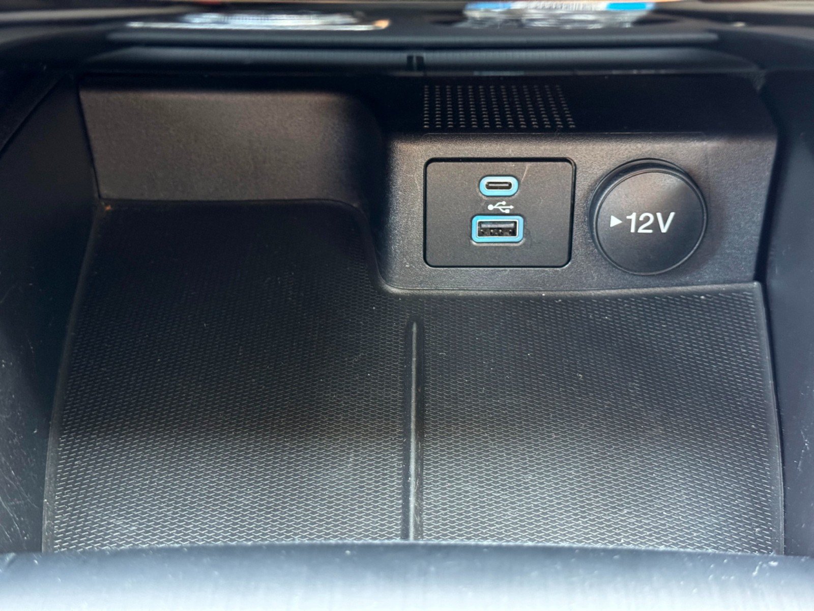 Used 2022 Ford Escape S AWD/4WD image 26