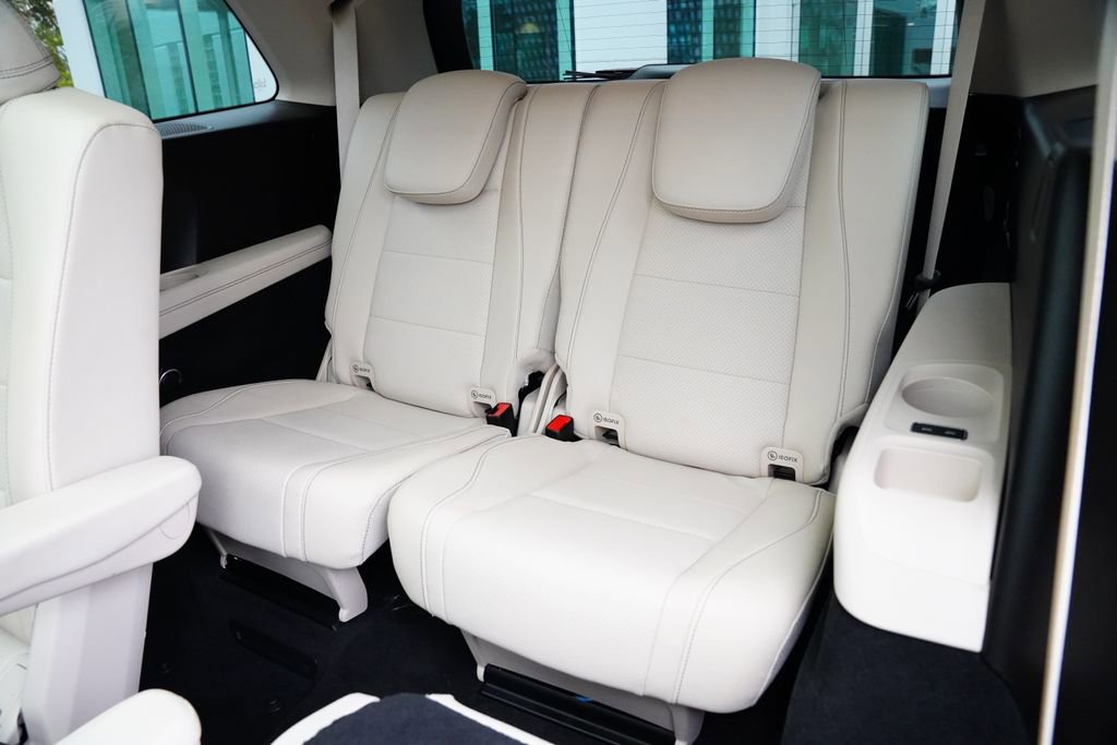 Used 2023 Mercedes-Benz GLS 450 4MATIC image 23