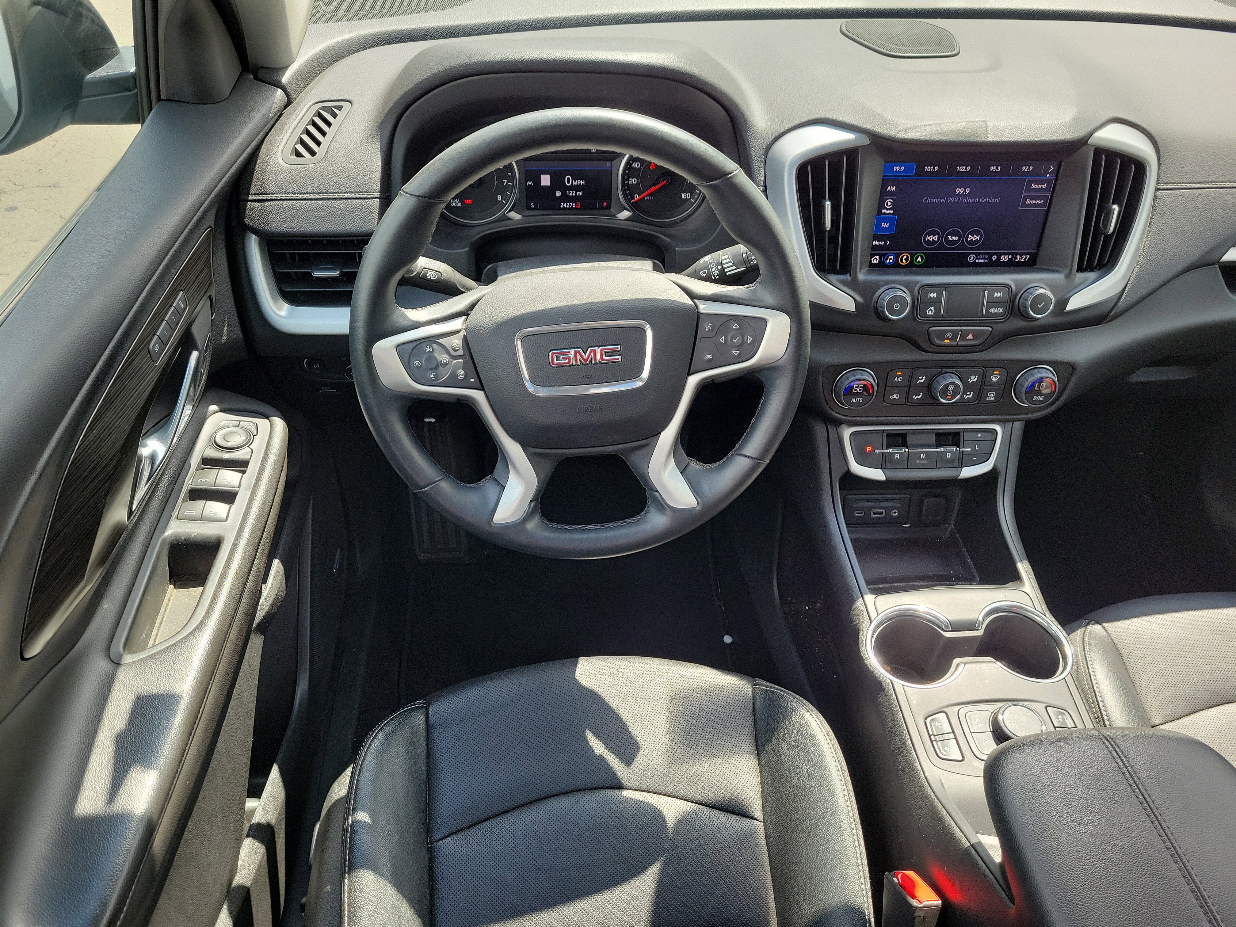 Used 2023 GMC Terrain SLT w/ Infotainment Package II AWD/4WD image 11