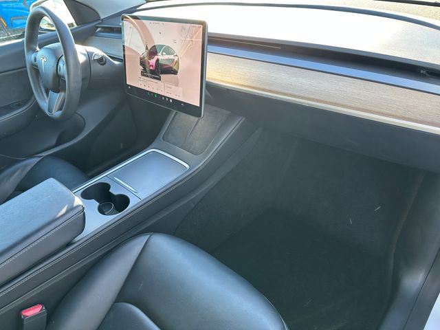 Used 2022 Tesla Model Y Performance image 8