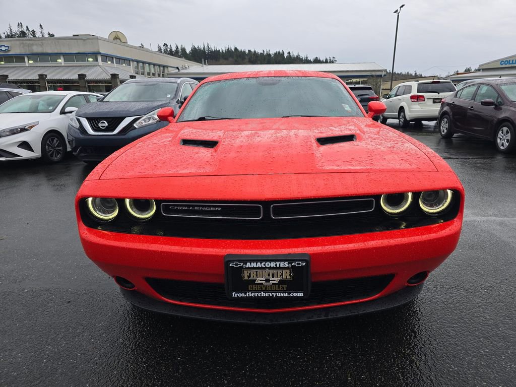 Used 2020 Dodge Challenger SXT image 9