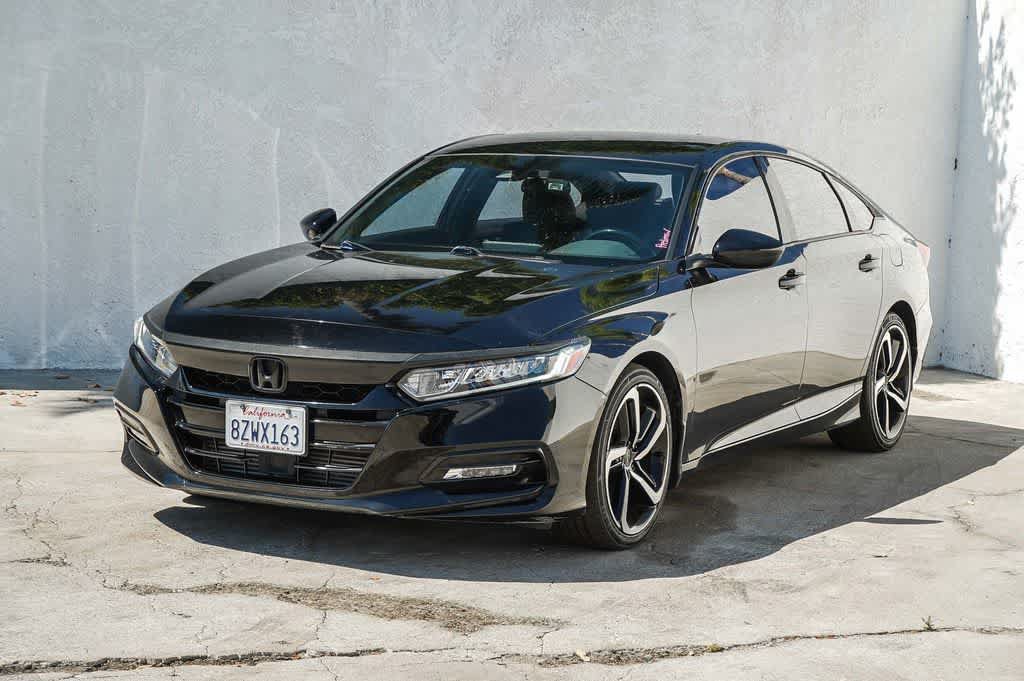 Used 2019 Honda Accord Sport image 2