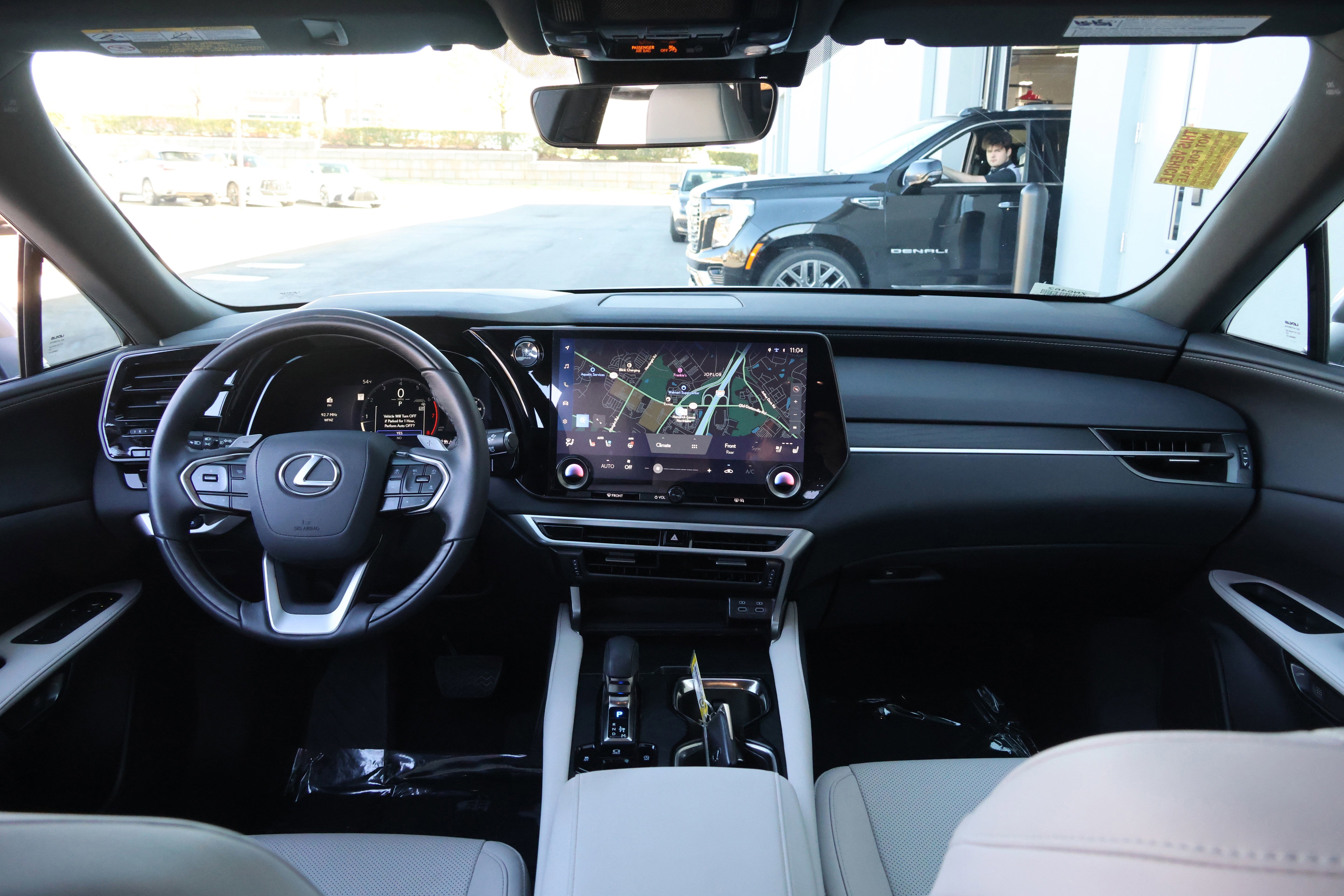 Used 2025 Lexus RX 350 Premium image 16