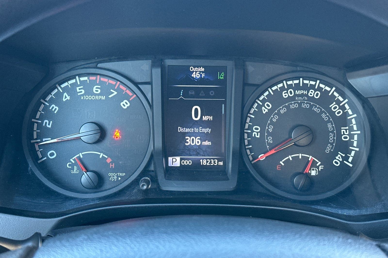 Used 2018 Toyota Tacoma SR image 26