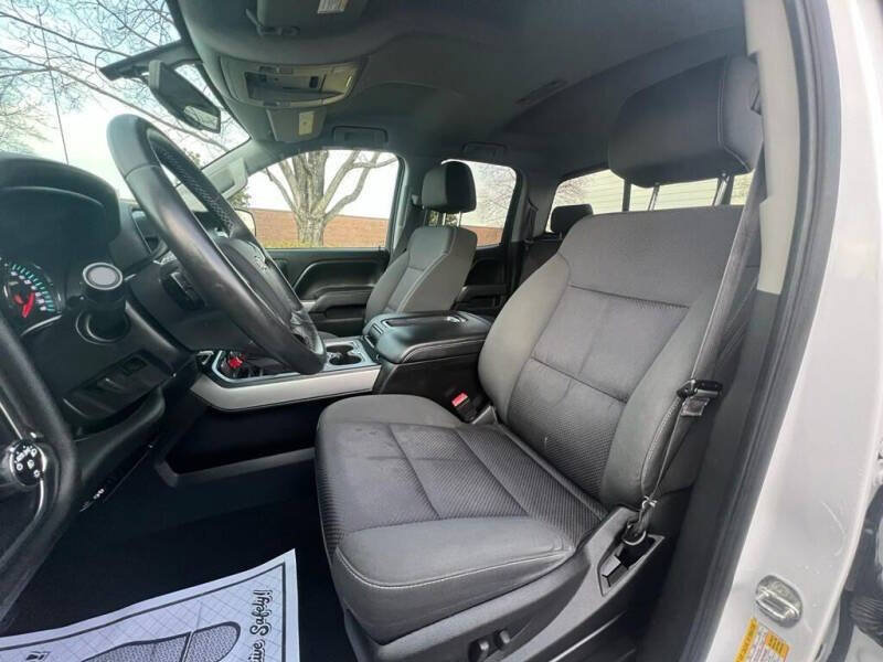 Used 2015 Chevrolet Silverado 1500 LT w/ All Star Edition AWD/4WD image 4