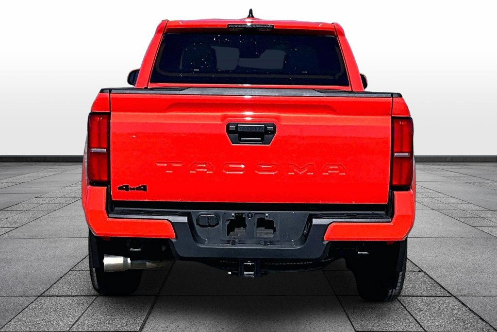Used 2024 Toyota Tacoma TRD Sport AWD/4WD image 4