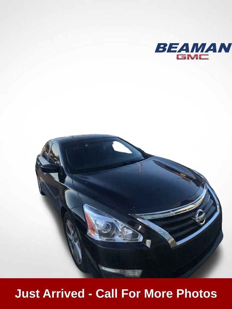 Used 2014 Nissan Altima 2.5 SV
