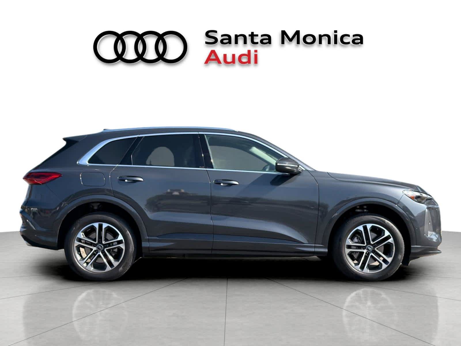 Used 2025 Audi Q5 Premium w/ Convenience Package AWD/4WD image 8