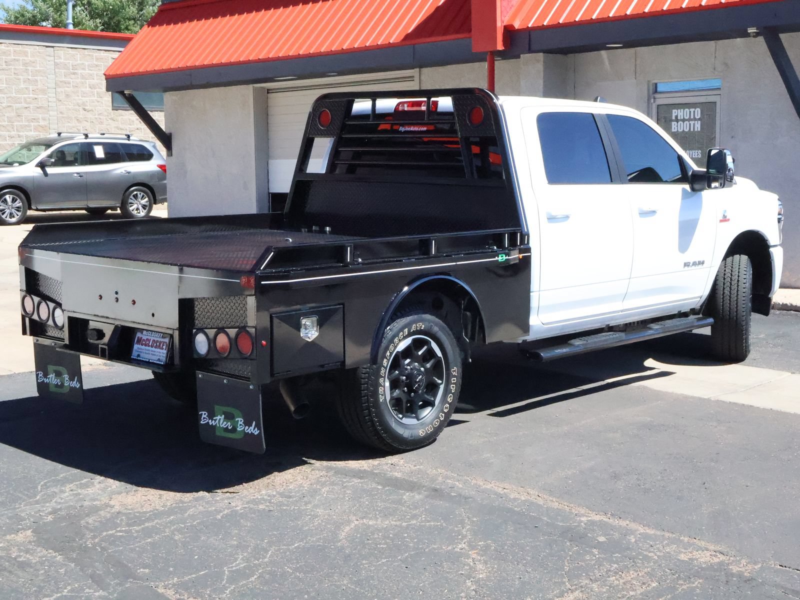 Used 2026 RAM 2500 Laramie AWD/4WD image 4