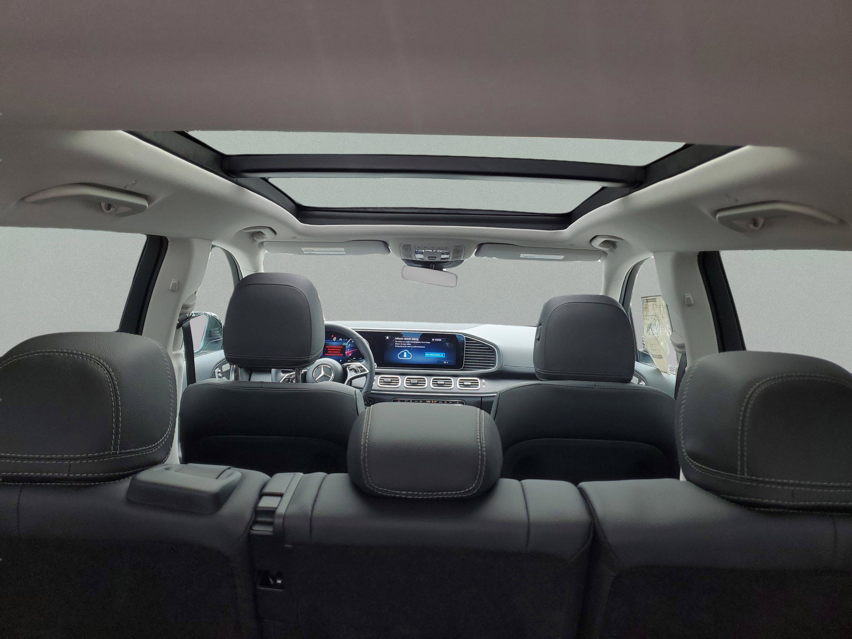 Certified 2026 Mercedes-Benz GLS 450 4MATIC image 7