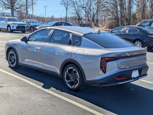 Used 2025 Kia K4 EX image 5