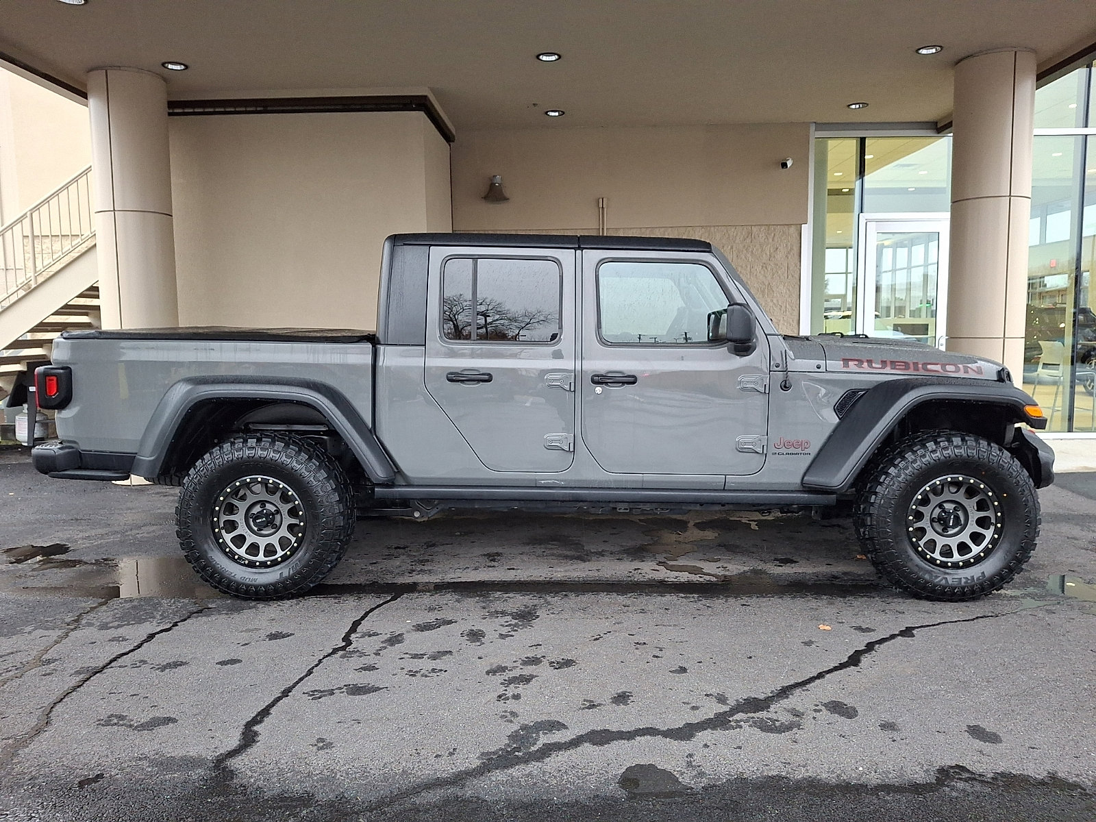 Used 2023 Jeep Gladiator Rubicon w/ Dual Top Group image 7