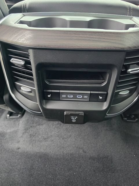 New 2027 RAM 1500 Laramie w/ Laramie Preferred Package AWD/4WD image 11