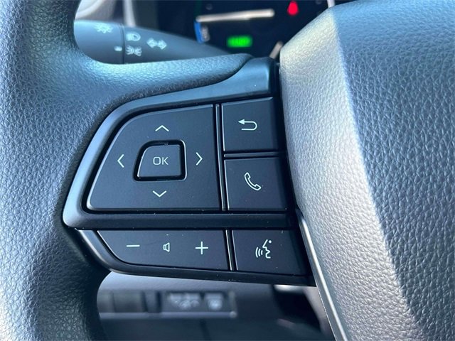 Used 2025 Toyota Sienna LE image 24