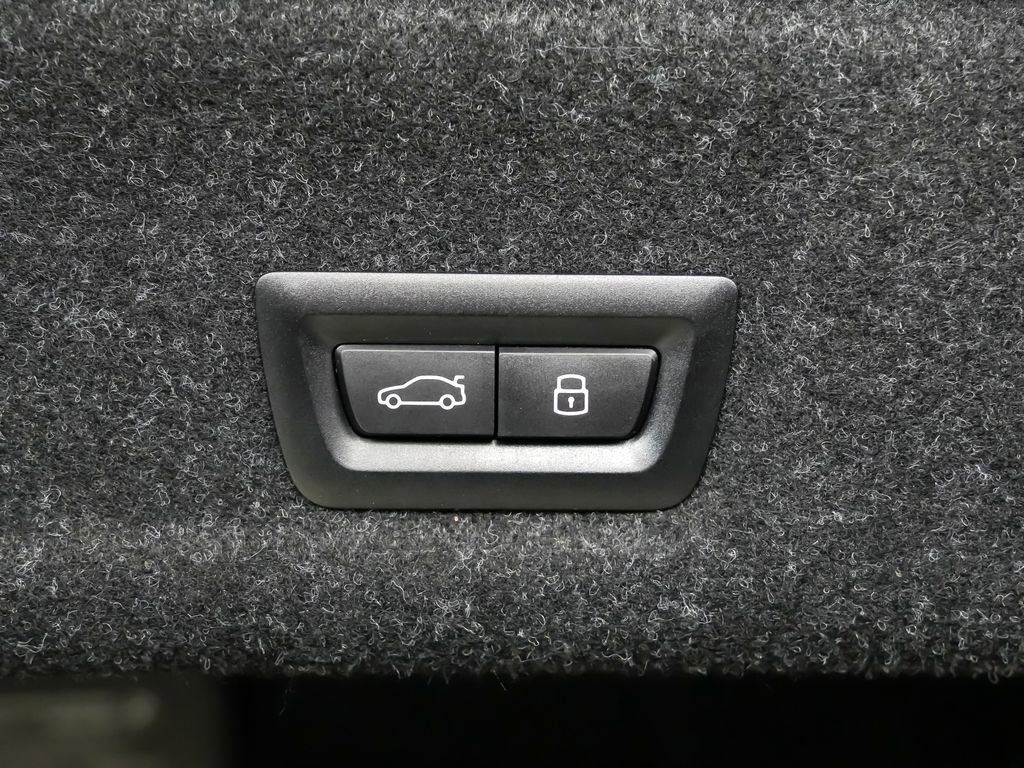 Used 2025 BMW M3 w/ M Carbon Exterior Package image 14