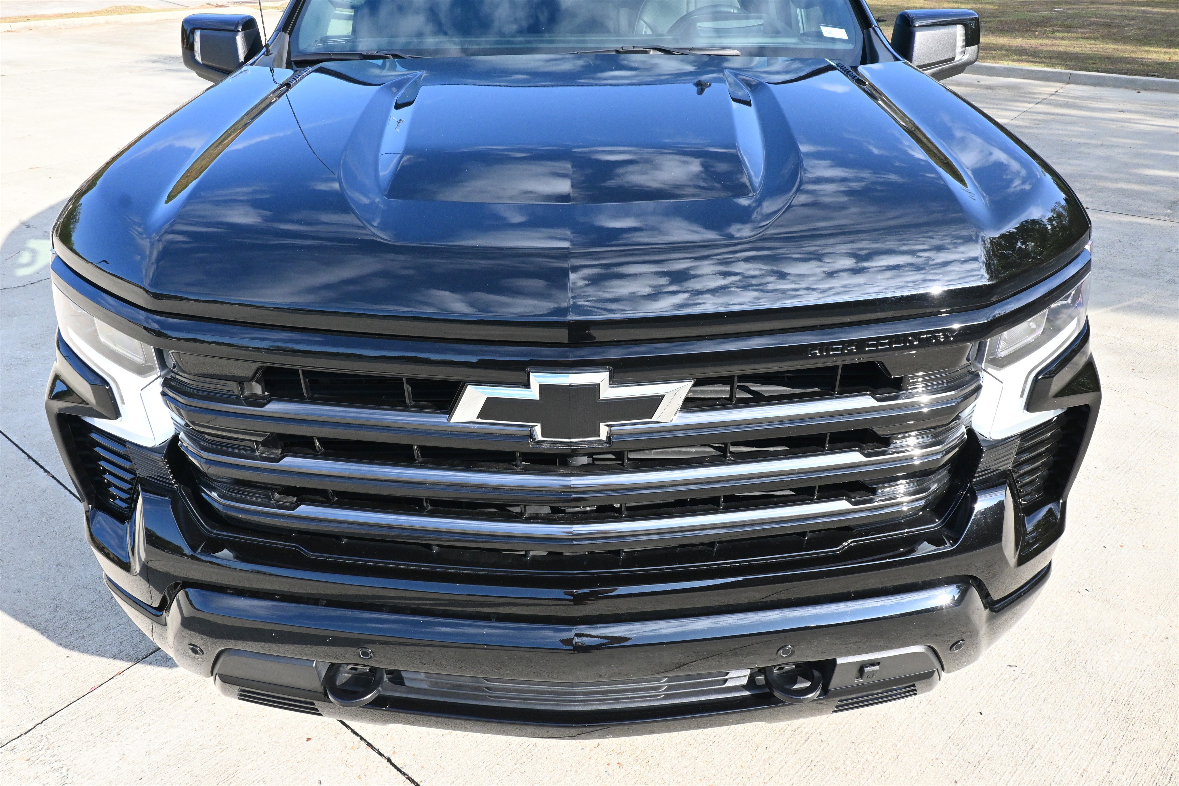 Used 2024 Chevrolet Silverado 1500 High Country w/ Midnight Edition image 12