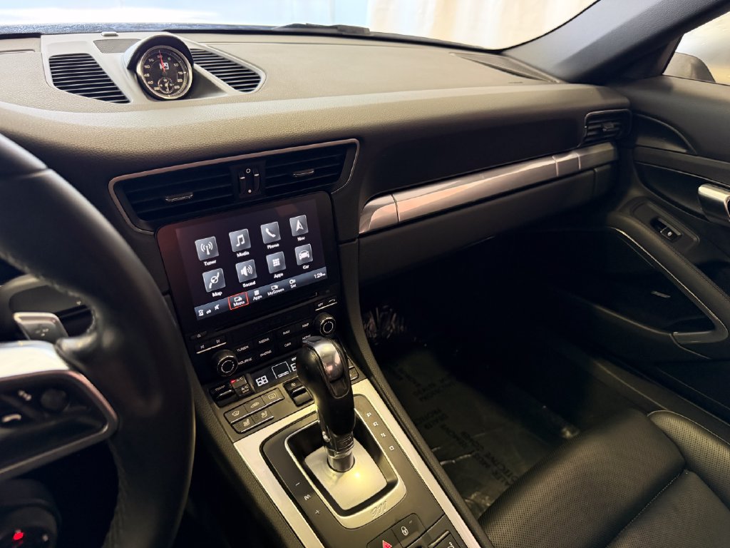 Certified 2017 Porsche 911 Carrera RWD image 17
