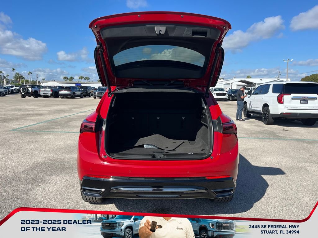 Certified 2025 Buick Envision Sport Touring image 17