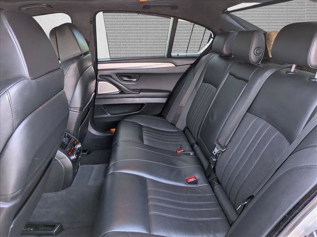 Used 2016 BMW M5 RWD image 19