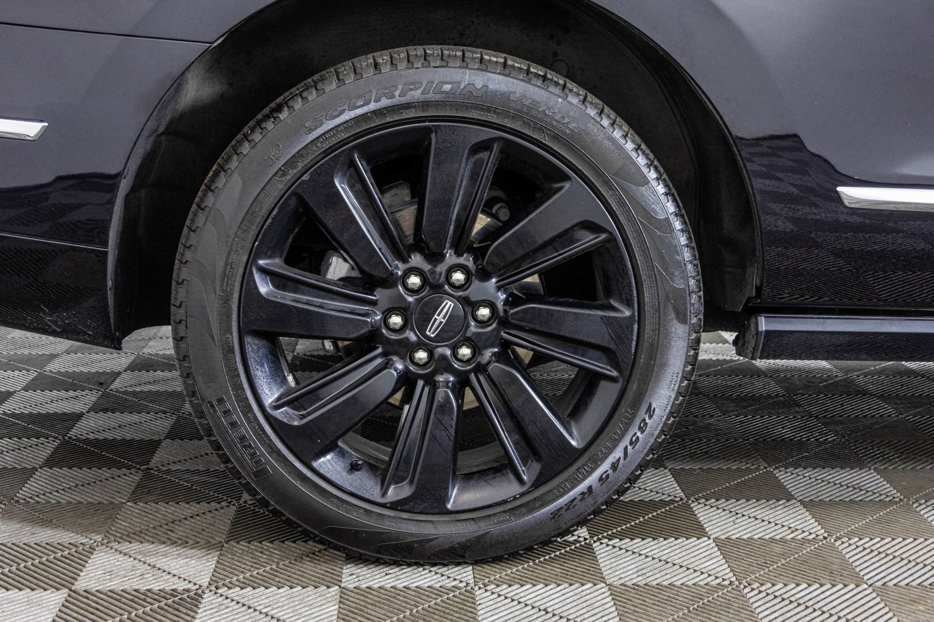 Used 2024 Lincoln Navigator Reserve w/ Monochromatic Package AWD/4WD image 60