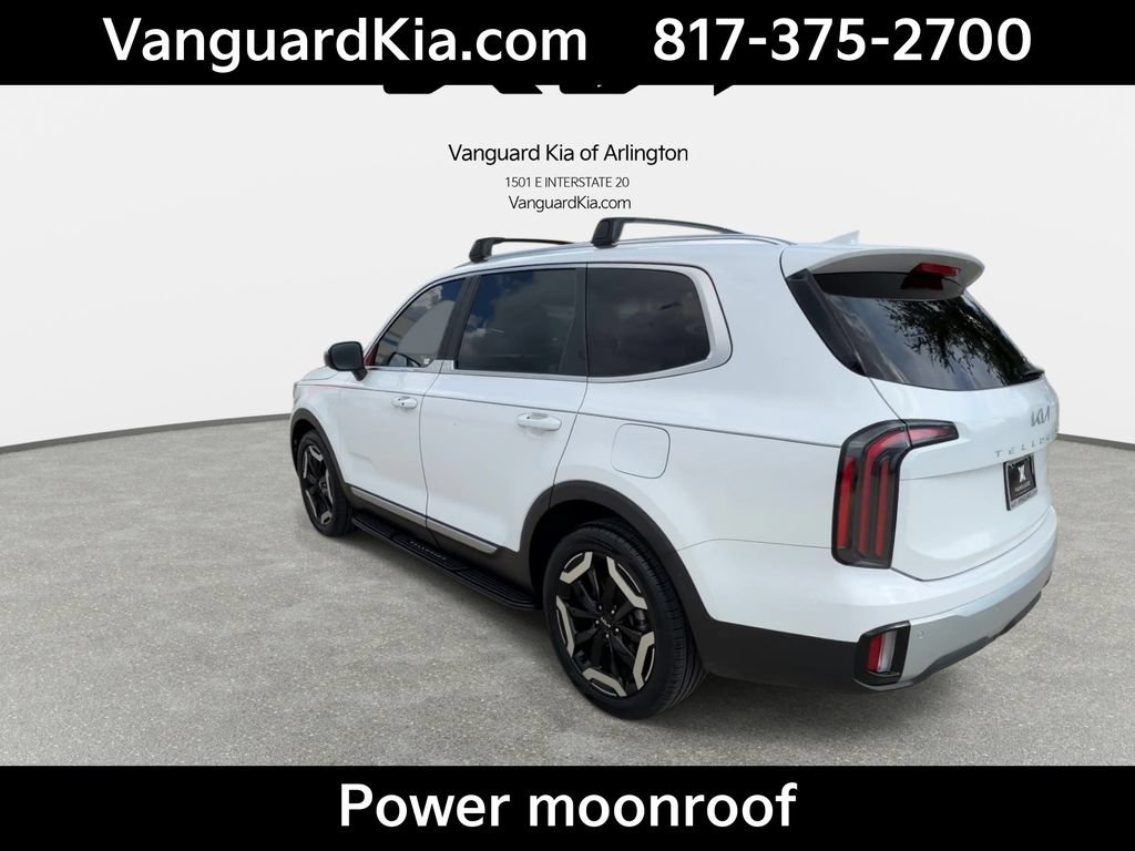 Certified 2024 Kia Telluride EX w/ EX Captain's Chair Package FWD image 7