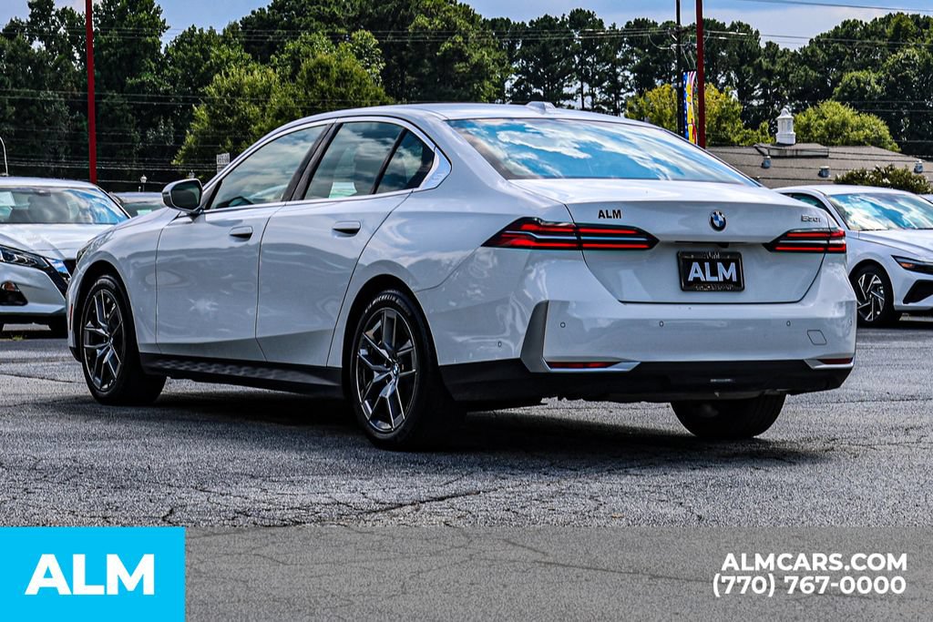 Used 2026 BMW 530i RWD image 6