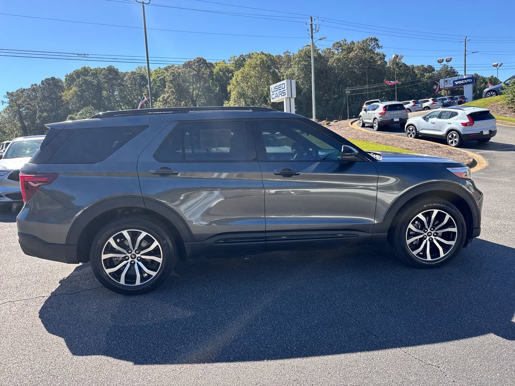 Used 2020 Ford Explorer ST w/ Premium Technology Package image 6