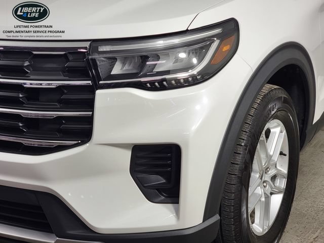 Used 2026 Ford Explorer Active AWD/4WD image 10