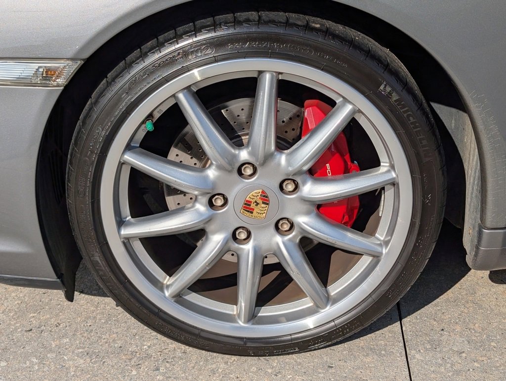 Used 2005 Porsche 911 Carrera S image 32